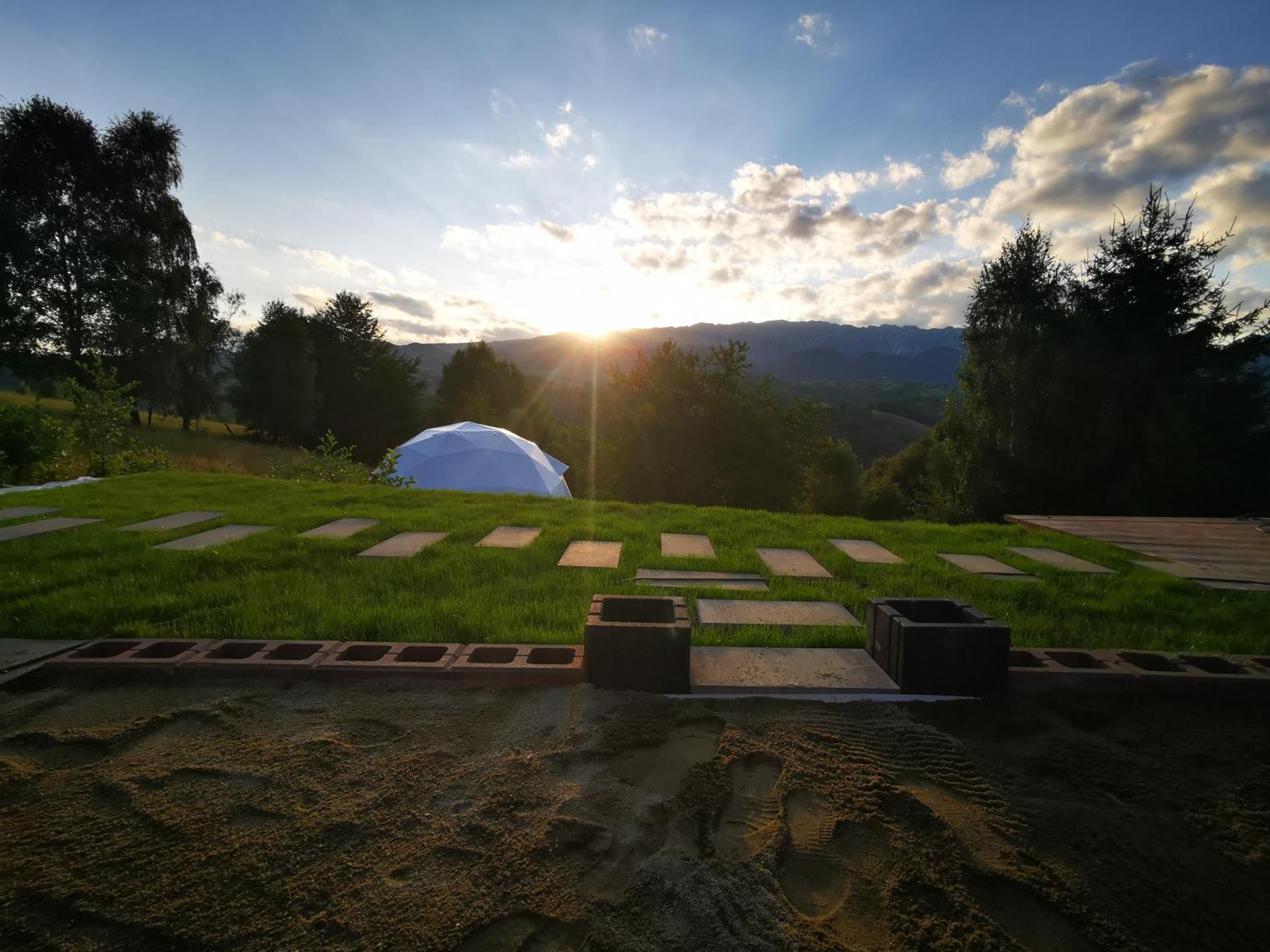 Luxuszelt Glamping Zazen Drumu Carului